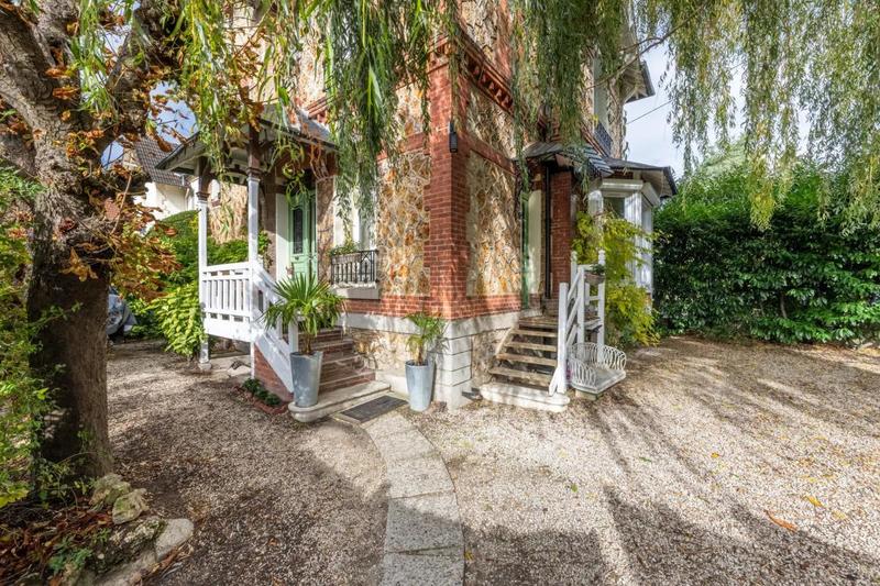 Maison en pierre - 116 m² - 6 pièces