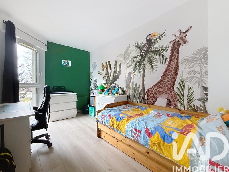 Appartement - 90 m² - 4 pièces