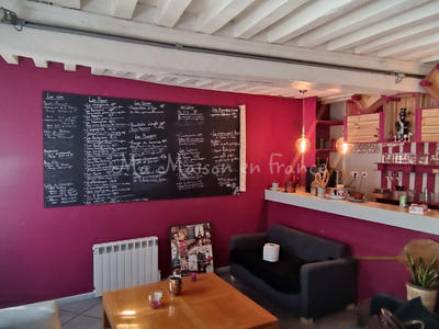 Maison - 300 m² - 10 pièces