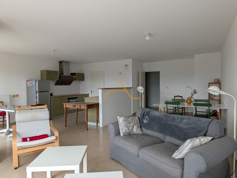 Appartement - 104 m² - 4 pièces