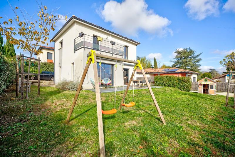 Maison - 100 m² - 4 pièces