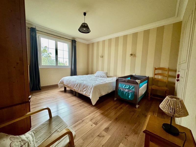 Maison - 165 m² - 6 pièces