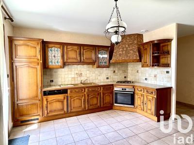 Maison - 320 m² - 11 pièces