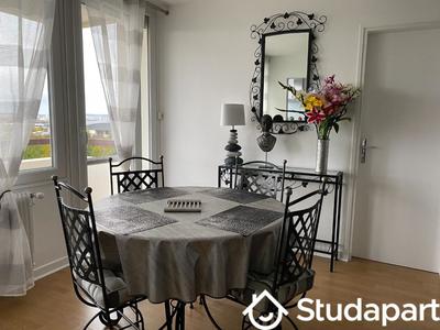 Appartement - 60 m² - 2 pièces