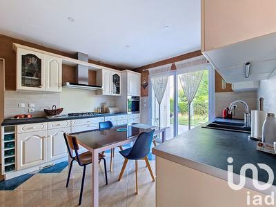 Maison - 177 m² - 7 pièces