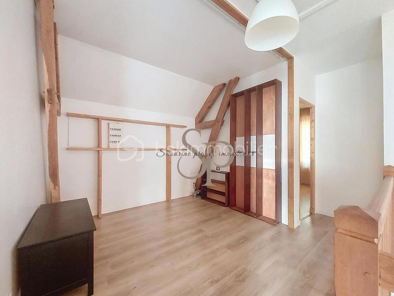 Maison en pierre - 190 m² - 8 pièces