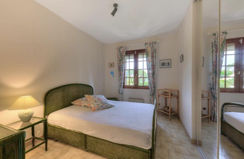 Villa - 90 m² - 4 pièces