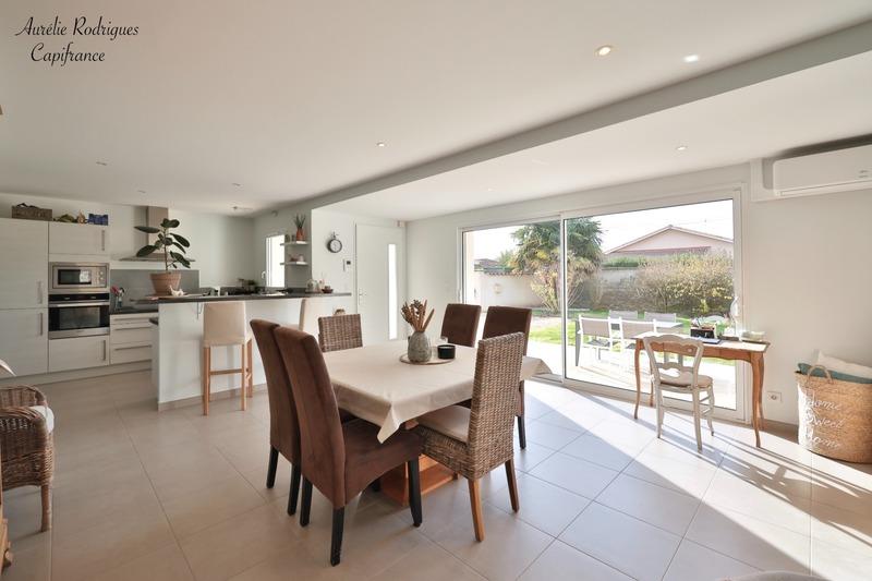 Maison - 95 m² - 3 pièces