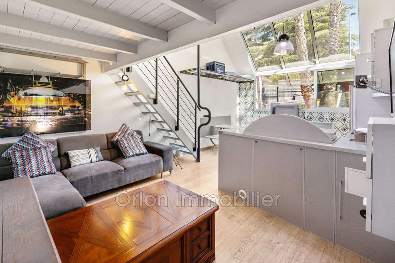 Maison - 215 m² - 6 pièces