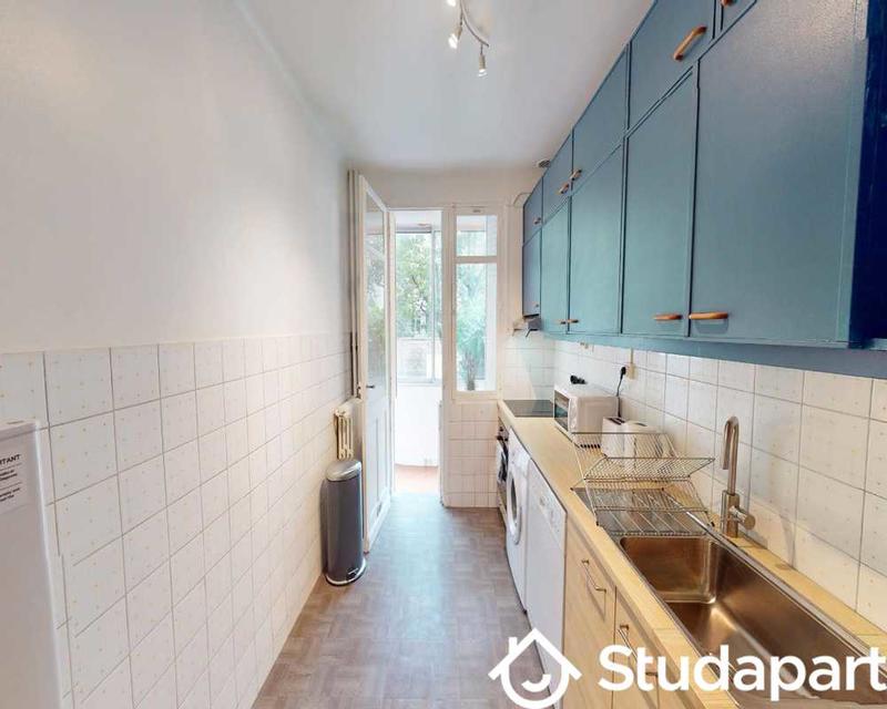 Chambre - 70 m² - 1 pièce