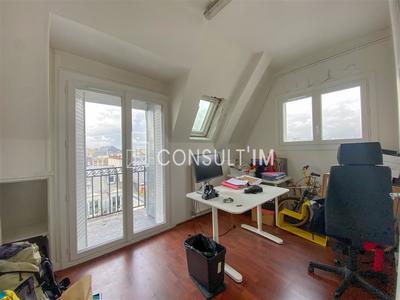Bureau - 75 m²