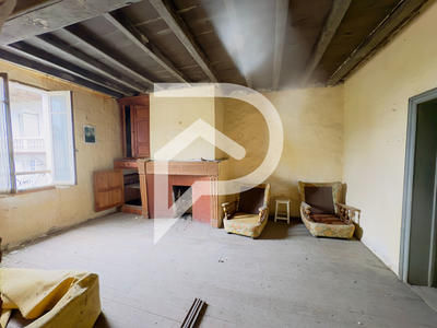 Maison - 234 m² - 5 pièces