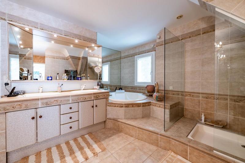 Villa - 290 m² - 7 pièces