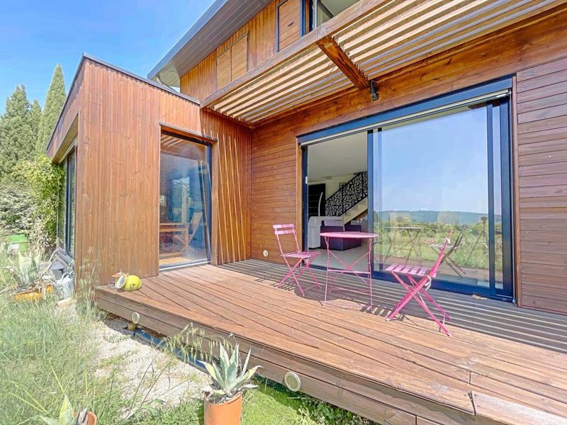 Maison - 92 m² - 4 pièces