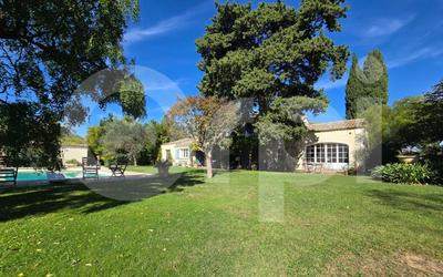 Mas - 238 m² - 5 pièces