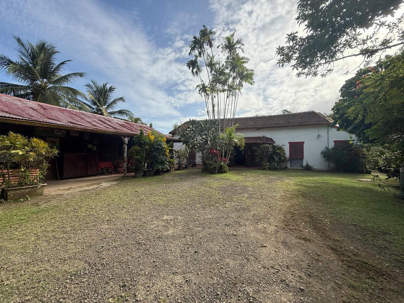 Maison - 211 m² - 7 pièces