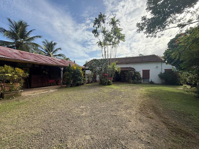 Maison - 211 m² - 7 pièces