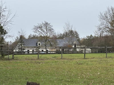 Maison - 236 m² - 8 pièces