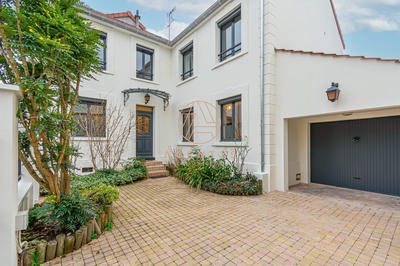 Maison contemporaine - 160 m² - 7 pièces