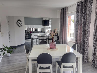 Appartement - 98 m² - 4 pièces