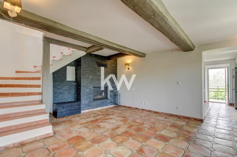 Maison - 167 m² - 5 pièces