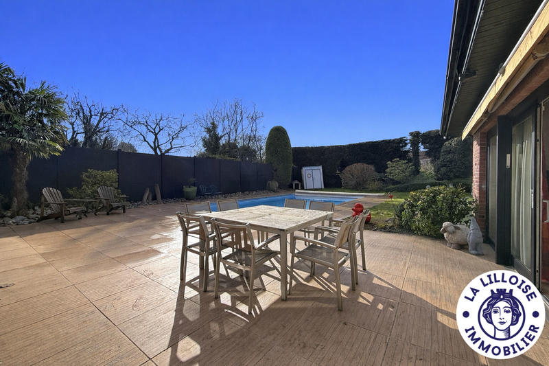 Maison - 196 m² - 8 pièces