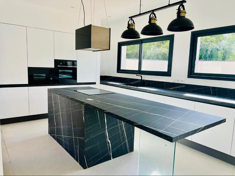 Maison - 170 m² - 7 pièces