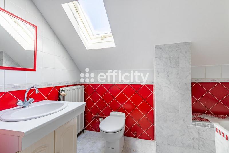 Maison - 155 m² - 6 pièces