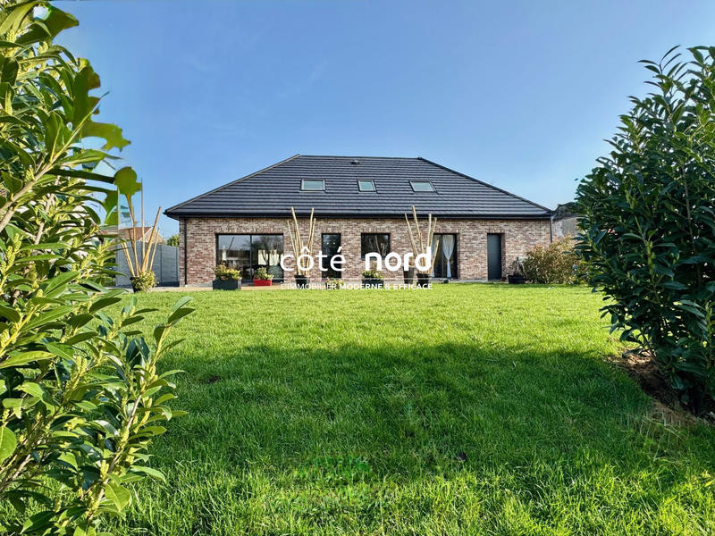 Maison - 159 m² - 5 pièces