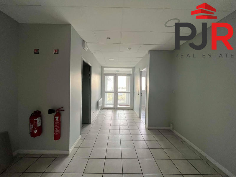 Local d'activités - 726 m²