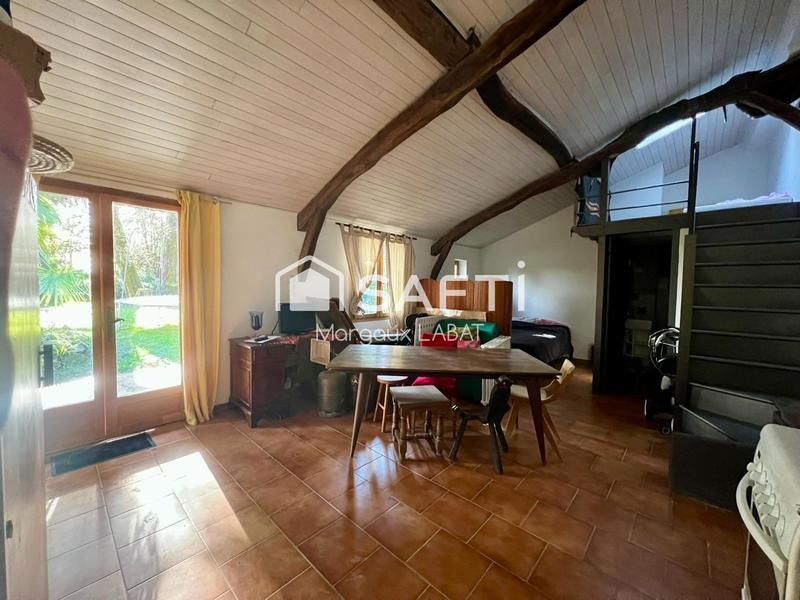 Maison - 380 m² - 10 pièces