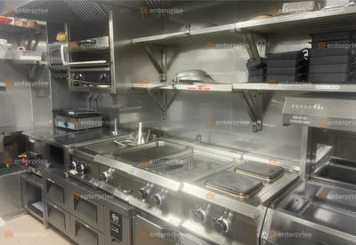 Local commercial - 140 m²