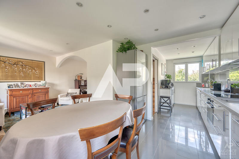 Maison - 112 m² - 5 pièces