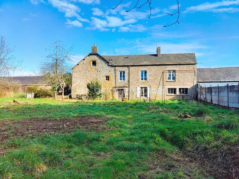 Demeure - 98 m² - 17 pièces