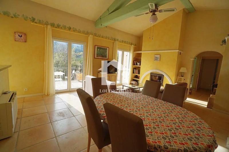 Villa - 227 m² - 7 pièces