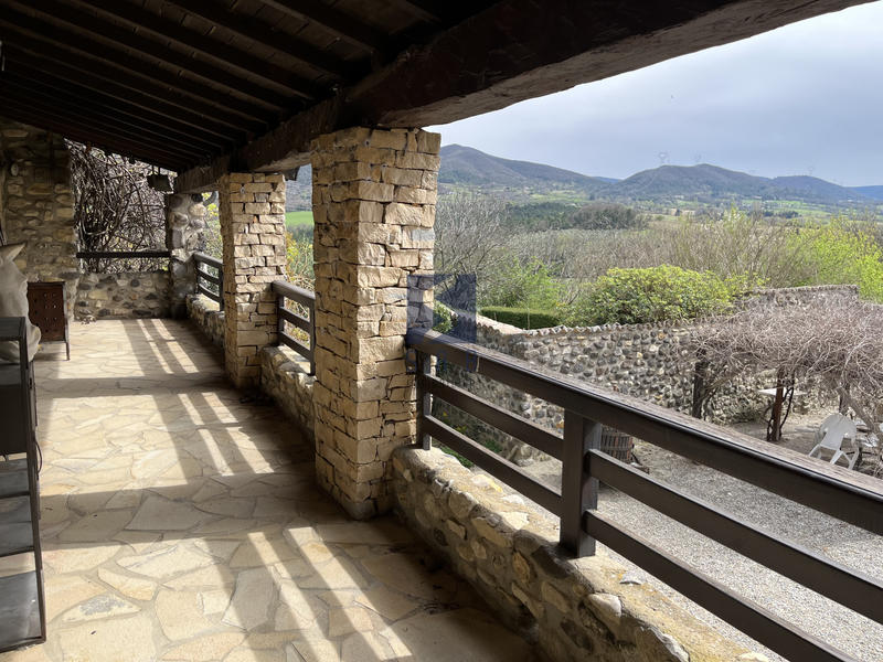 Maison - 450 m² - 11 pièces