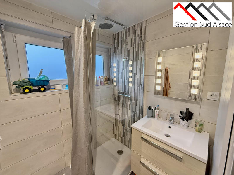 Appartement - 67 m² - 3 pièces