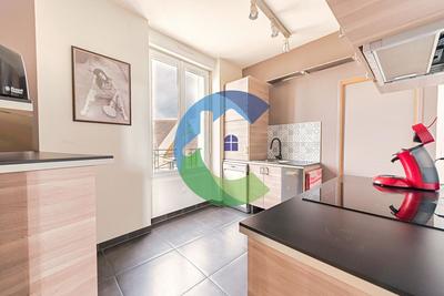 Appartement - 79 m² - 4 pièces