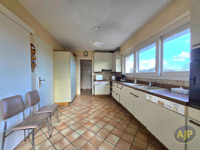 Maison - 173 m² - 6 pièces