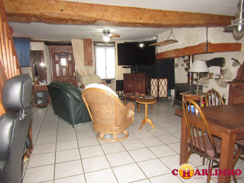 Maison traditionnelle - 122 m² - 4 pièces