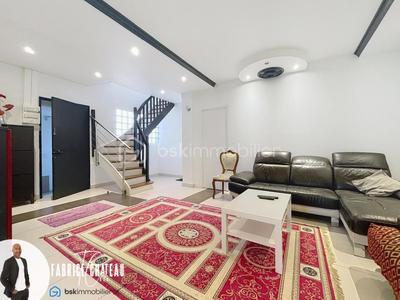 Maison - 160 m² - 8 pièces