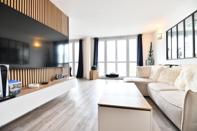 Appartement - 92 m² - 5 pièces