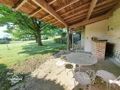 Maison - 144 m² - 8 pièces