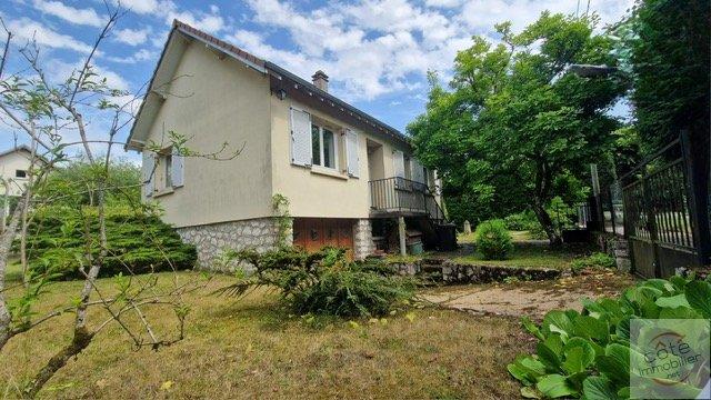 Maison - 90 m² - 3 pièces