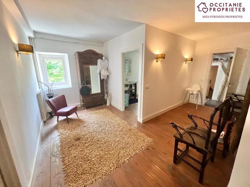 Maison de maîtres - 585 m² - 20 pièces