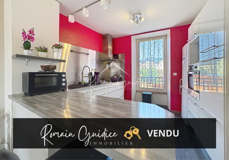 Appartement - 72 m² - 3 pièces