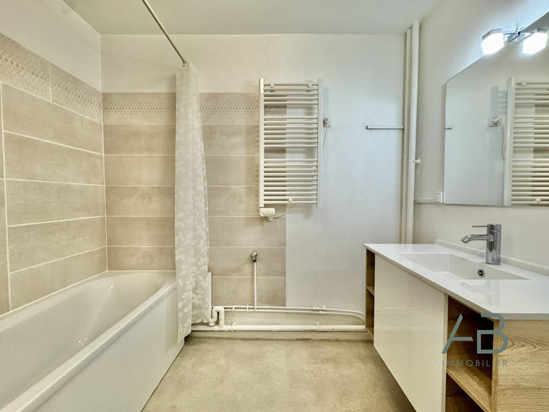 Appartement - 45 m² - 2 pièces