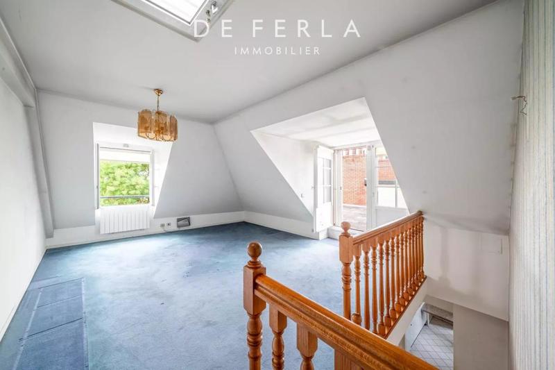 Appartement - 213 m² - 6 pièces