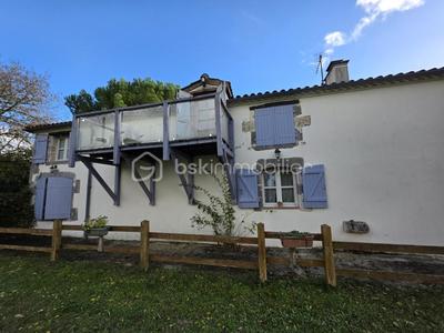 Maison en pierre - 170 m² - 6 pièces