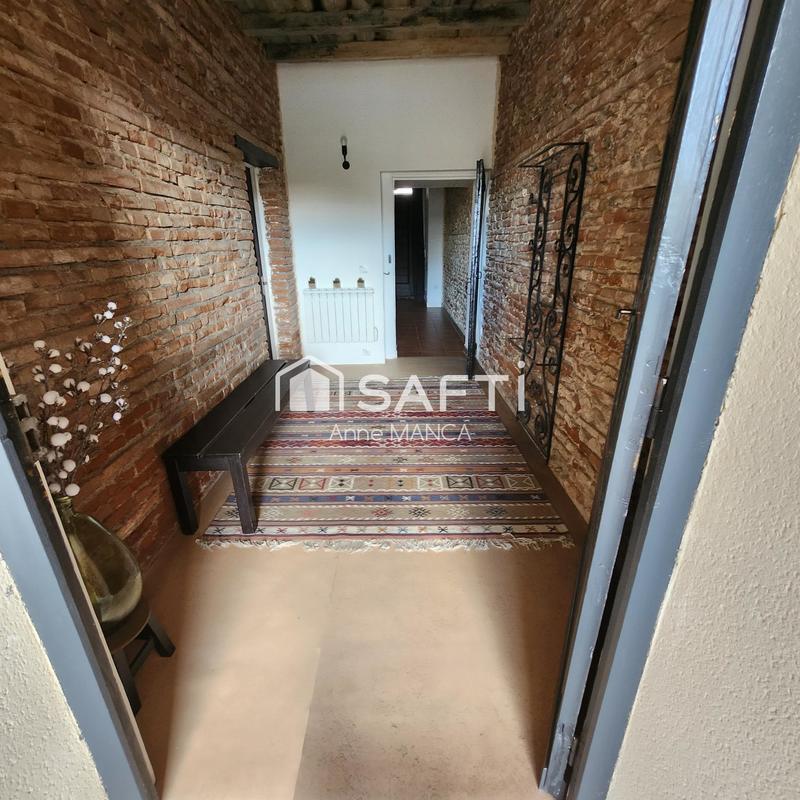 Maison - 234 m² - 10 pièces